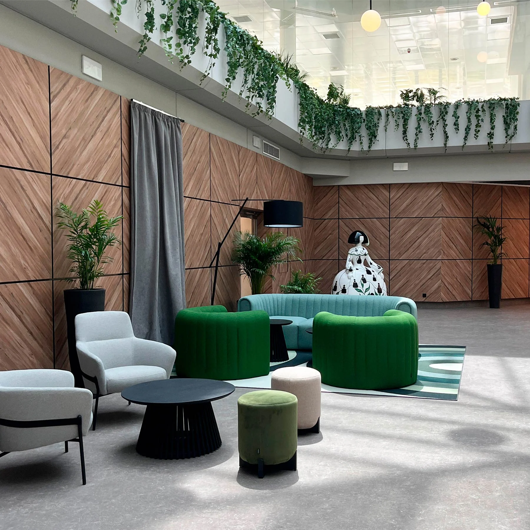 Paisajismo biofílico en oficinas del Edificio ARA en Madrid